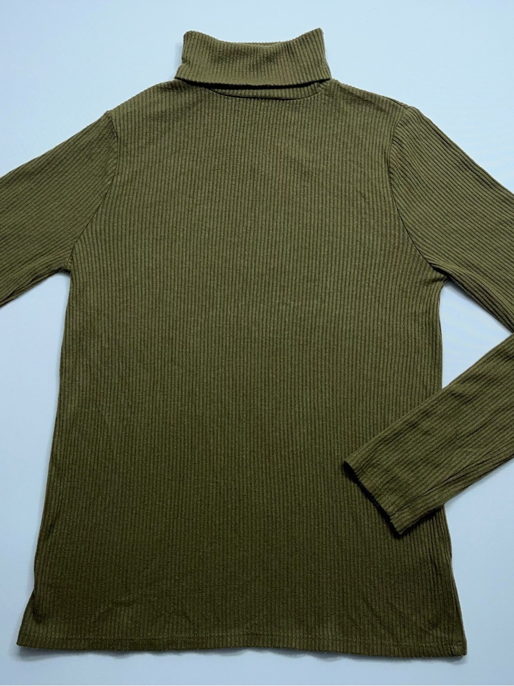 Faherty Turtleneck Sweater Womens Size Medium Ribbed Fitted Olive Green Viscose